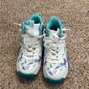 Women's White and Teal Athletic Shoes
